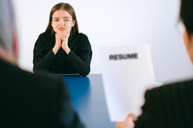 Face-to-face interview is not enough to assess an applicant